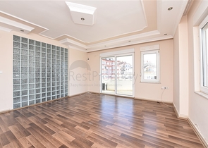 Трехкомнатная квартира в районе Джикджилли