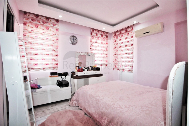 Просторная квартира 3+1 с отдельной кухней в Коньяалты