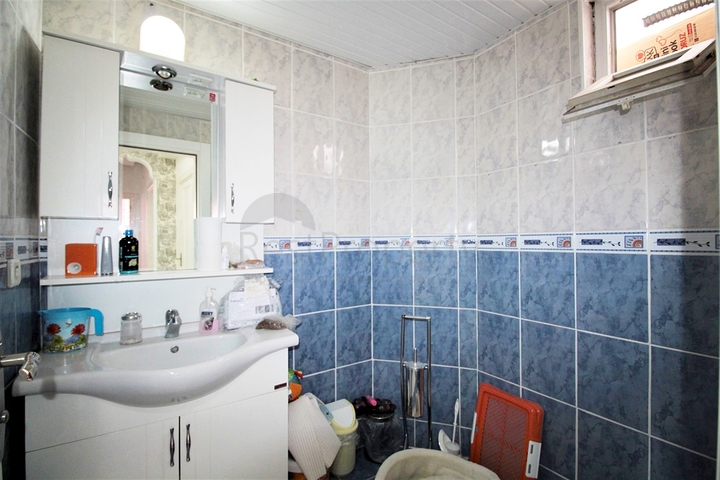 Просторная квартира 3+1 с отдельной кухней в Коньяалты