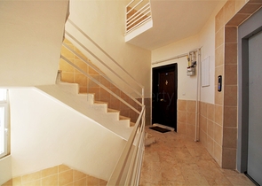 Просторная квартира 3+1 с отдельной кухней в Коньяалты