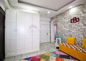 Просторная квартира 3+1 с отдельной кухней в Коньяалты