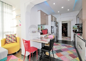 Просторная квартира 3+1 с отдельной кухней в Коньяалты