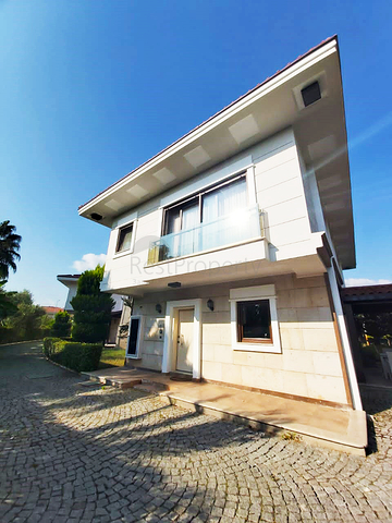 Роскошная Вилла 3+1 в Чамьюва, Кемер 