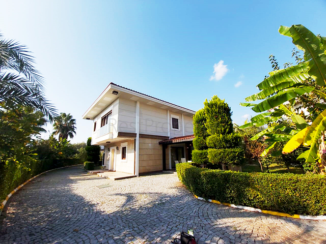 Роскошная Вилла 3+1 в Чамьюва, Кемер 