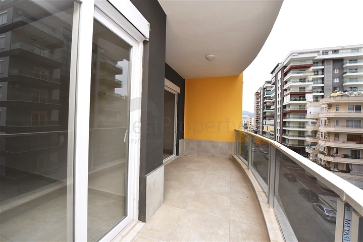 Двухкомнатная квартира в новом комплексе