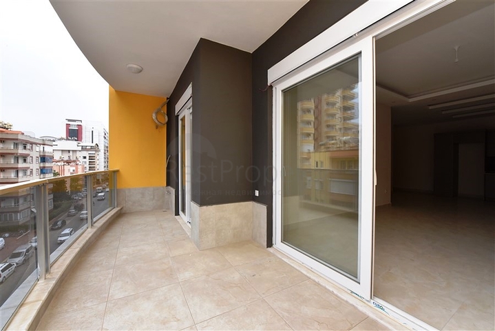 Двухкомнатная квартира в новом комплексе