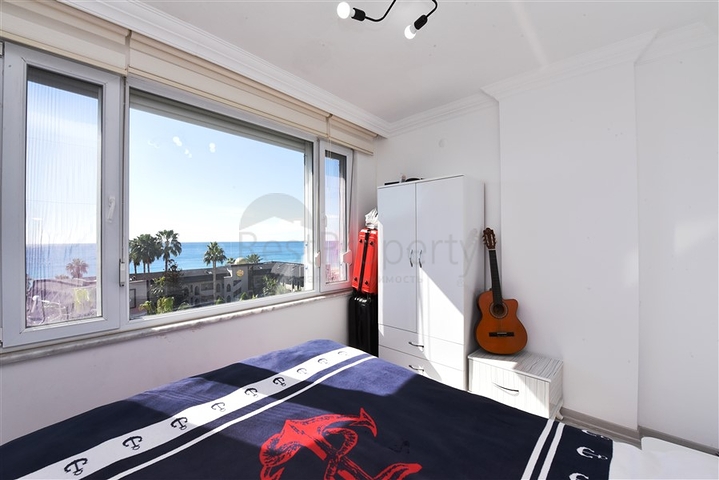 Меблированная квартира 2+1 с видом на пляж Клеопатра