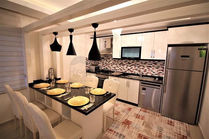 Квартира 2+1 с видом на море в районе Махмутлар