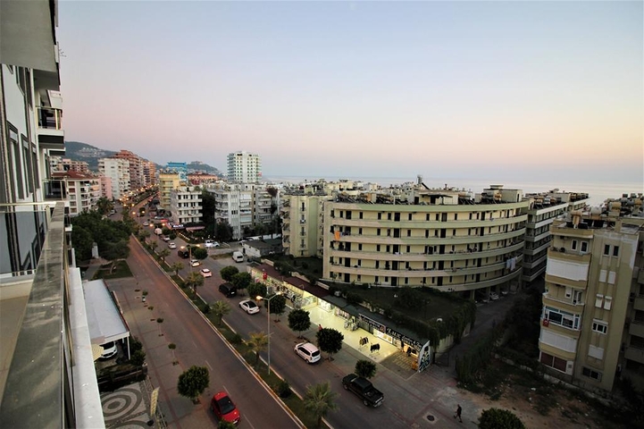 Квартира 2+1 с видом на море в районе Махмутлар
