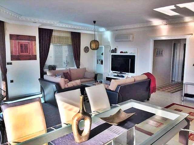 Трёхкомнатная квартира в Махмутларе