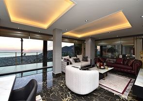 Шикарная меблированная вилла планировкой 3+1 в центре Аланьи