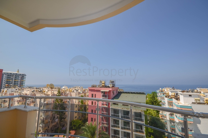 Меблированная квартира 2+1 с видом на море в районе Махмутлар