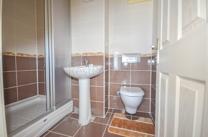 Меблированная квартира 2+1 с видом на море в районе Махмутлар