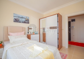 Меблированная квартира 2+1 с видом на море в районе Махмутлар