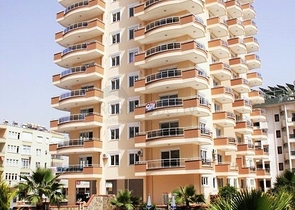 Меблированная квартира 2+1 с видом на море в районе Махмутлар