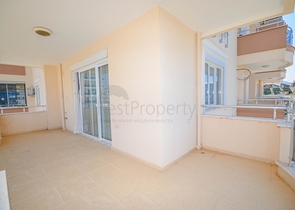 Меблированная квартира 2+1 с видом на море в районе Махмутлар