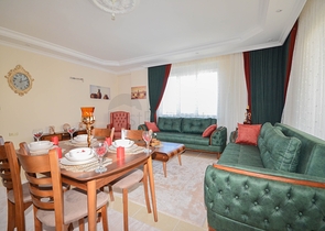 Меблированная квартира 2+1 с видом на море в районе Махмутлар