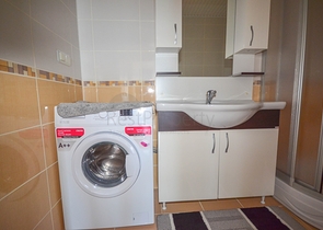 Меблированная квартира 2+1 с видом на море в районе Махмутлар