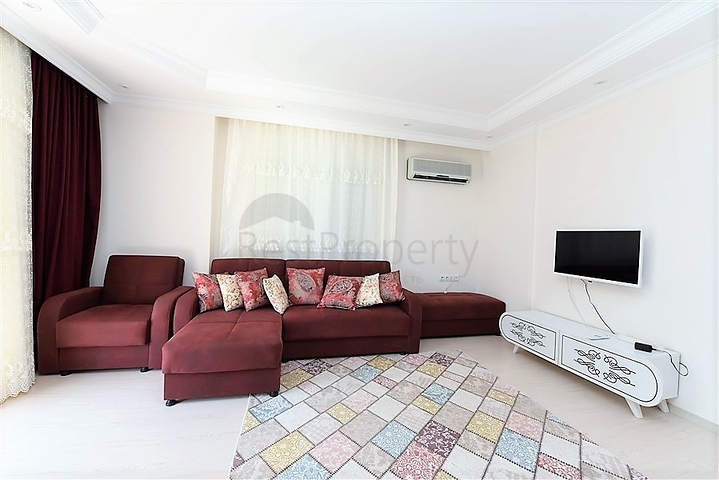 Просторная квартира 2+1 в 100 метрах от моря 