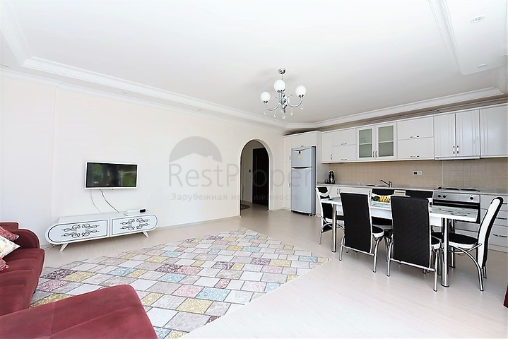 Просторная квартира 2+1 в 100 метрах от моря 