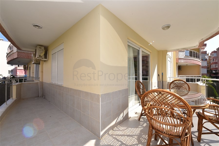 Просторная квартира 2+1 в 100 метрах от моря 