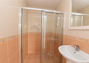 Просторная квартира 2+1 в 100 метрах от моря 