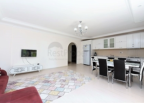 Просторная квартира 2+1 в 100 метрах от моря 