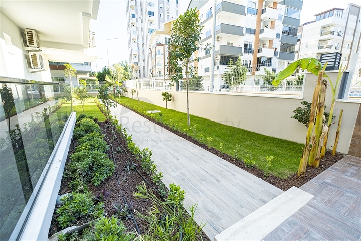 Квартиры 1+1  в новом комплексе в Лимане