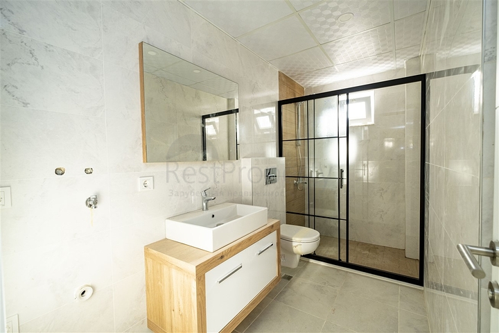 Квартиры 1+1  в новом комплексе в Лимане