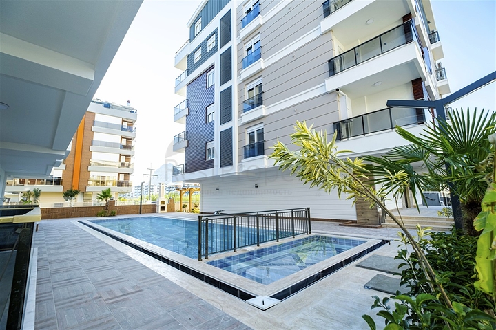 Квартиры 1+1  в новом комплексе в Лимане