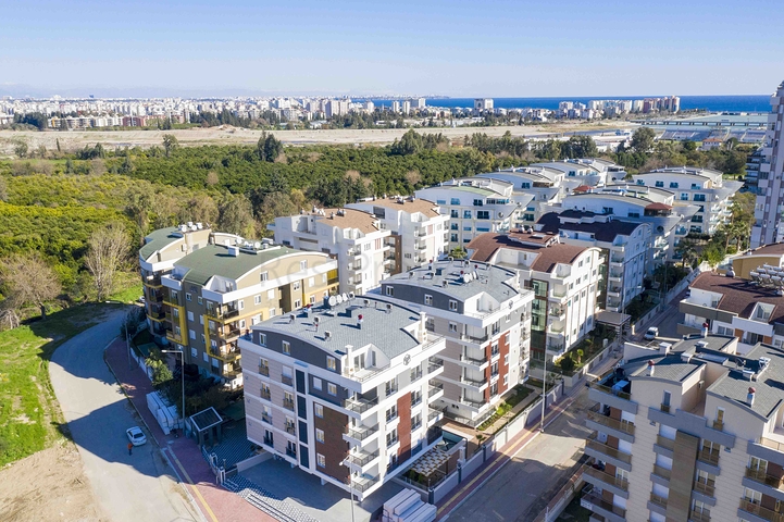 Квартиры 1+1  в новом комплексе в Лимане