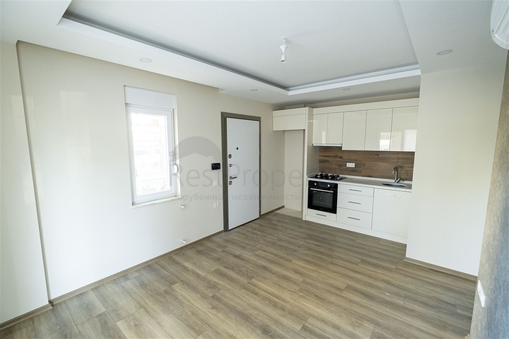 Квартиры 1+1  в новом комплексе в Лимане