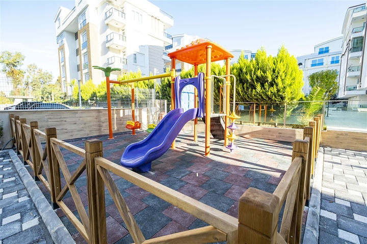 Квартиры 1+1  в новом комплексе в Лимане