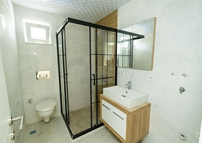 Квартиры 1+1  в новом комплексе в Лимане