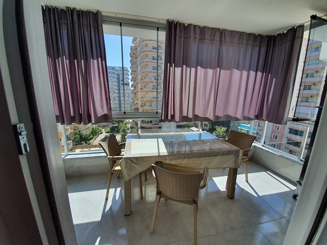 Пентхаус планировкой 3+1 в районе Махмутлар