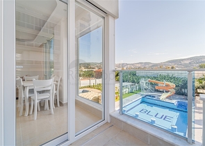 Просторная двухкомнатная квартира в районе Махмутлар