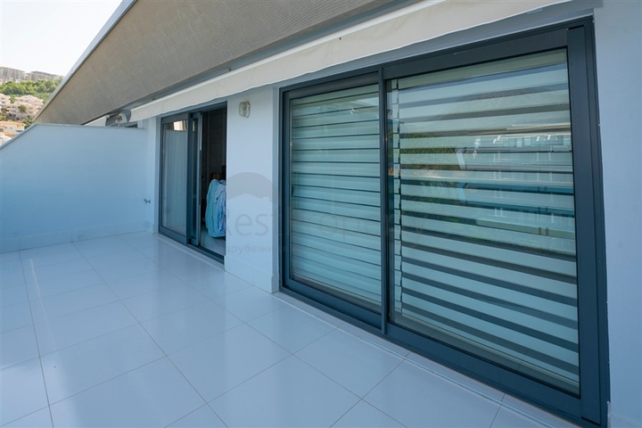 Шикарный видовой пентхаус в районе Каргыджак