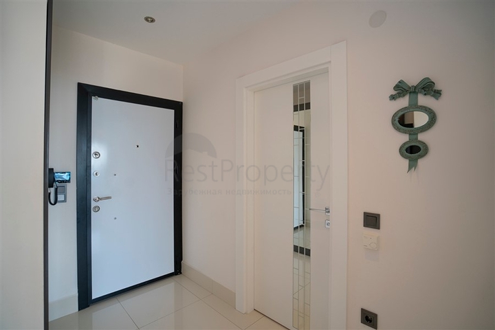 Меблированная квартира 1+1 с видом на море