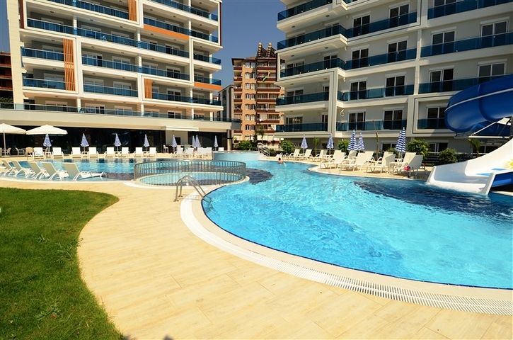 Меблированная квартира 1+1 с видом на море