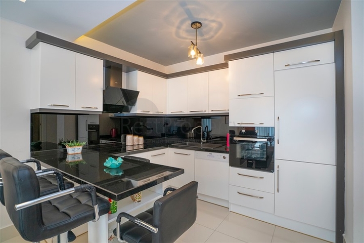 Меблированная квартира 1+1 с видом на море