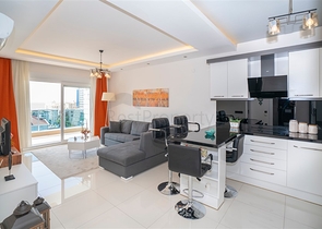 Меблированная квартира 1+1 с видом на море