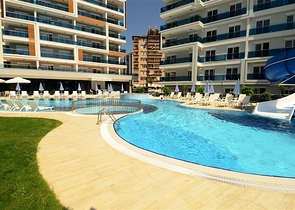 Меблированная квартира 1+1 с видом на море