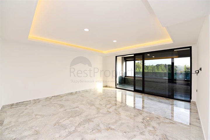 Частная вилла по дизайнерскому проекту