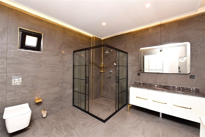 Частная вилла по дизайнерскому проекту