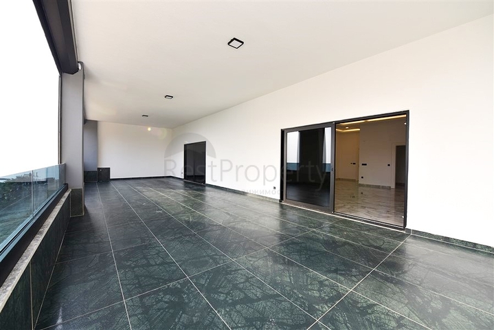 Частная вилла по дизайнерскому проекту