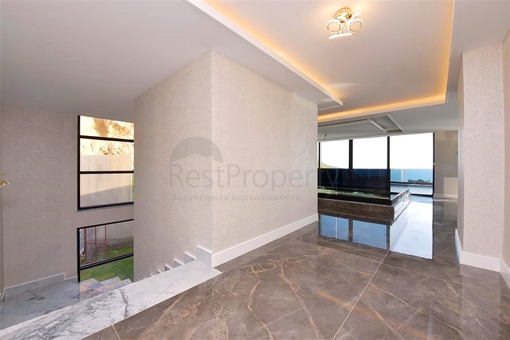 Частная вилла по дизайнерскому проекту