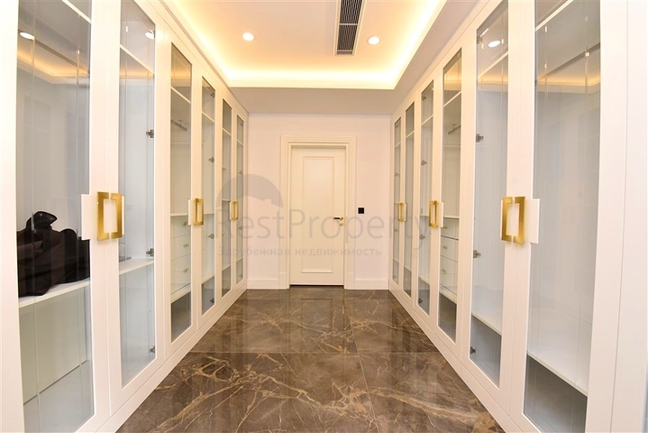 Частная вилла по дизайнерскому проекту