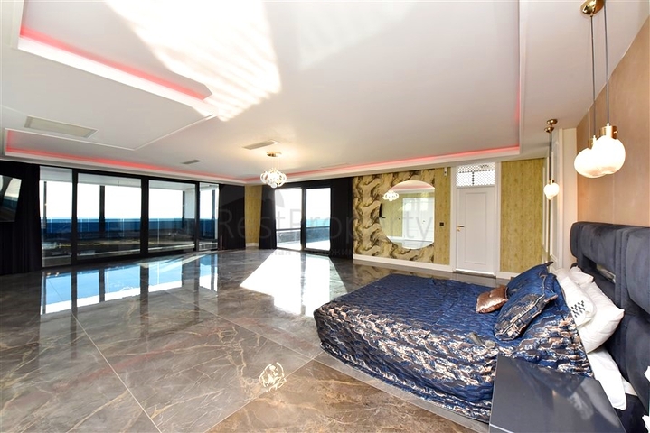 Частная вилла по дизайнерскому проекту