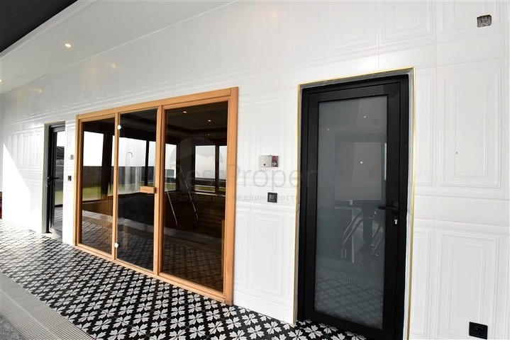 Частная вилла по дизайнерскому проекту