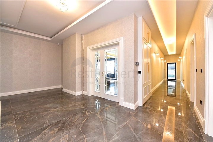 Частная вилла по дизайнерскому проекту